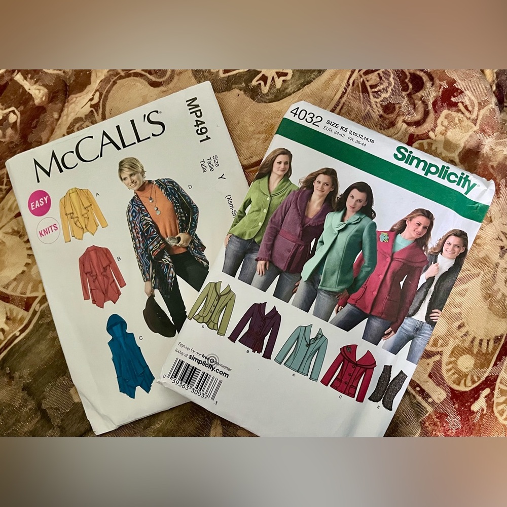 Two Sewing 🧵 Patterns McCall's and Simplicity Women's sizes XS to MED & 8-16